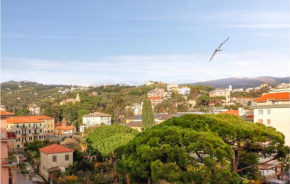 Amazing apartment in Chiavari with WiFi and 2 Bedrooms, Chiàvari